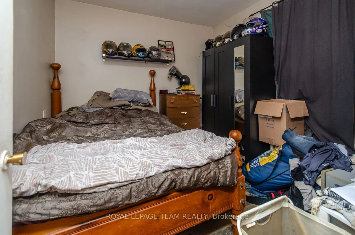 46 James Street, ON K2P 0T6