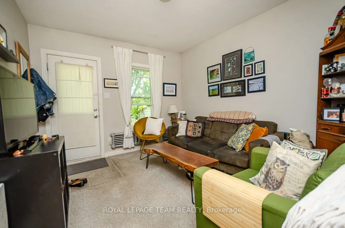 395 Mcleod Street, ON K2P 1A5