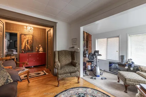 147 Geneva Street, ON L2R 4N7