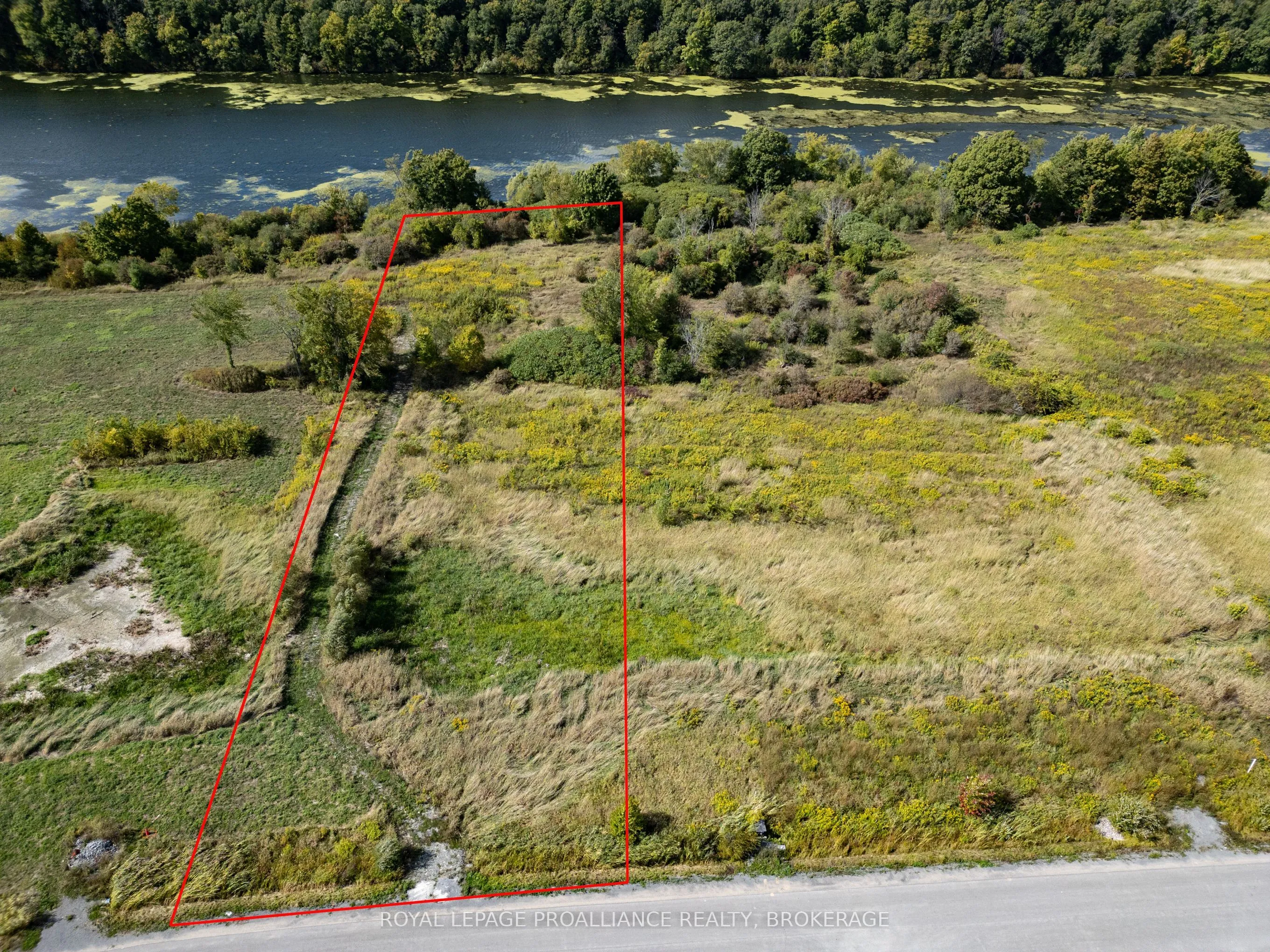 114 Hineman Street, ON K7L 0G2