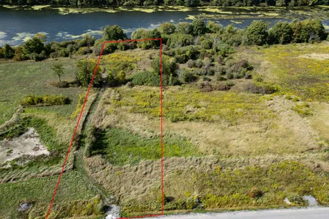 114 Hineman Street, ON K7L 0G2