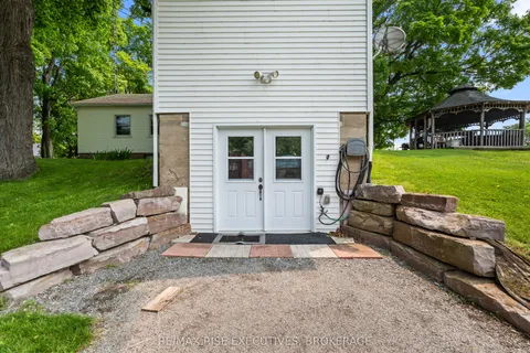 204 R33 N/A, ON K0G 1V0