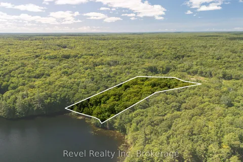 14 Zhaawashkwaa Miikan Road, ON P2A 0B2