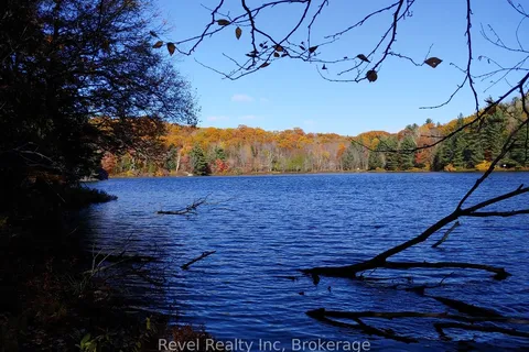 14 Zhaawashkwaa Miikan Road, ON P2A 0B2