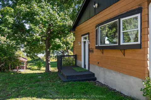 225 Johnson Bay Lane, ON K7G 2V6