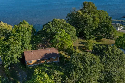 225 Johnson Bay Lane, ON K7G 2V6