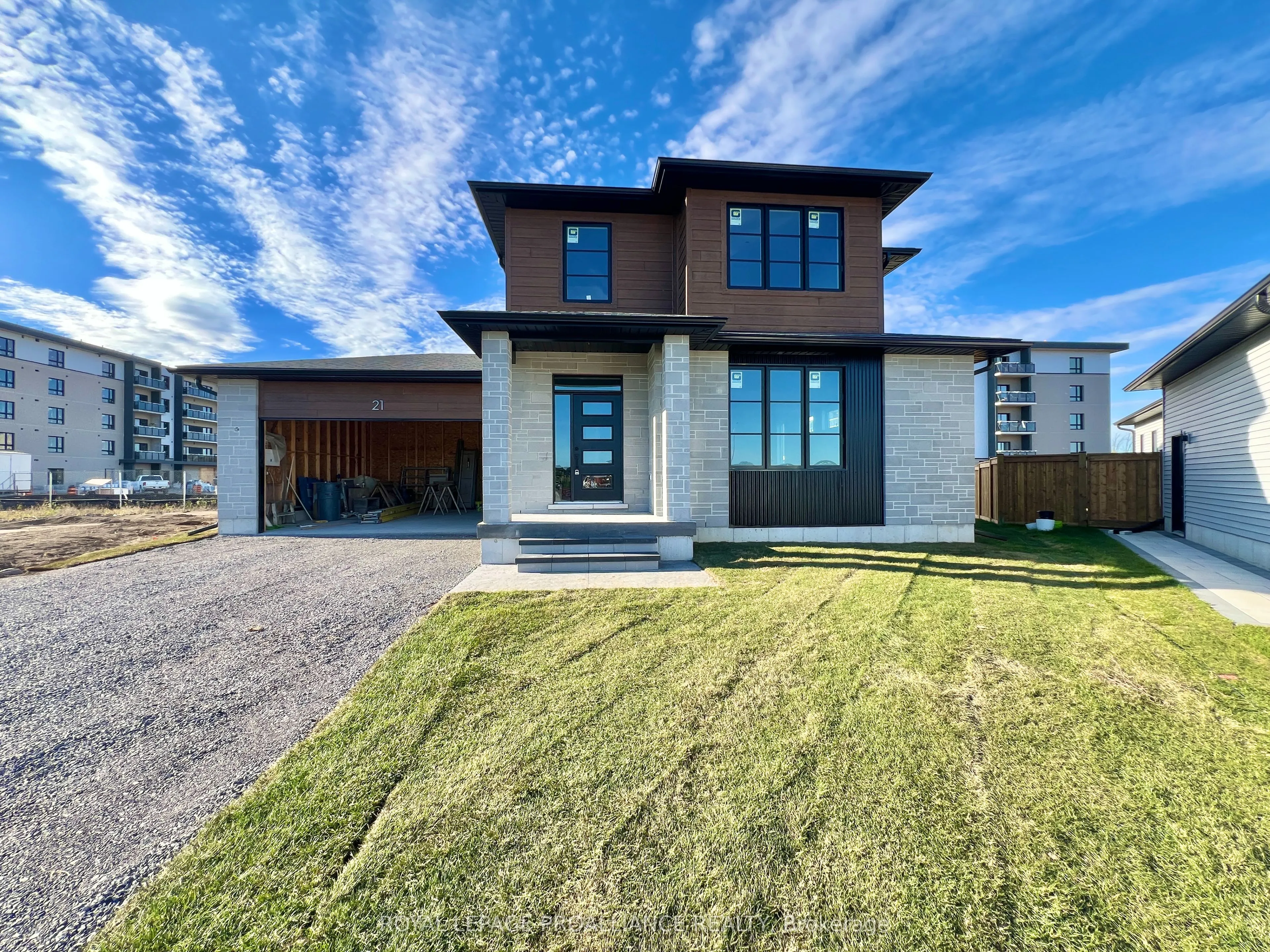 21 Horton Court, ON K8P 0G7