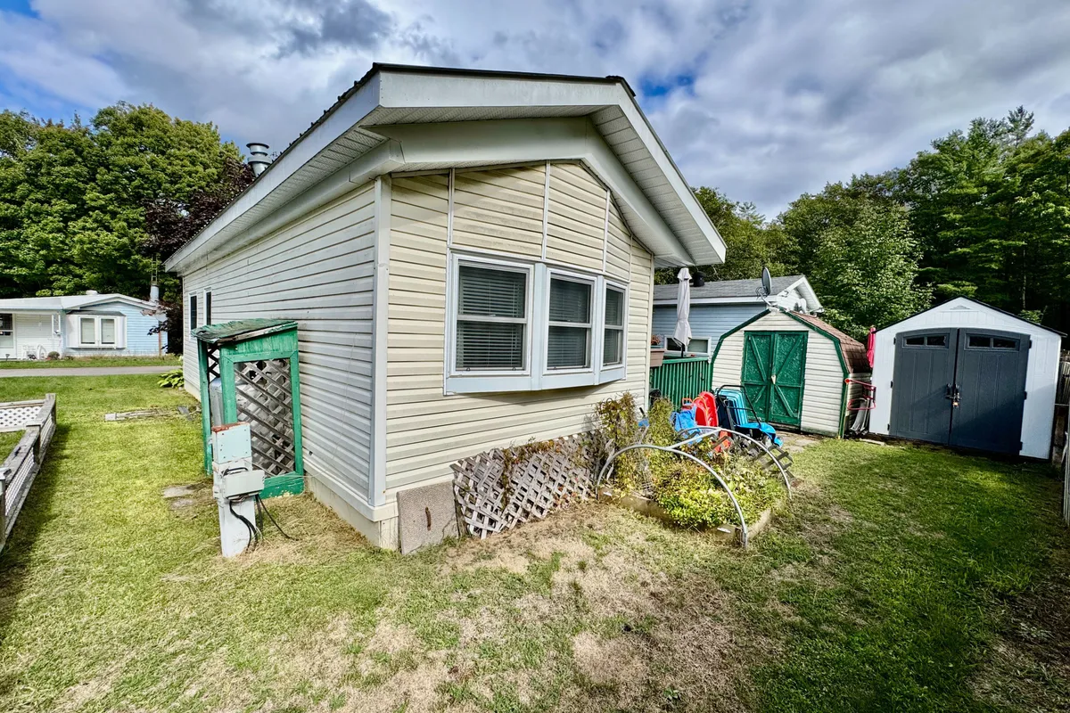 1007 RACOON Road, ON P1P 0C3