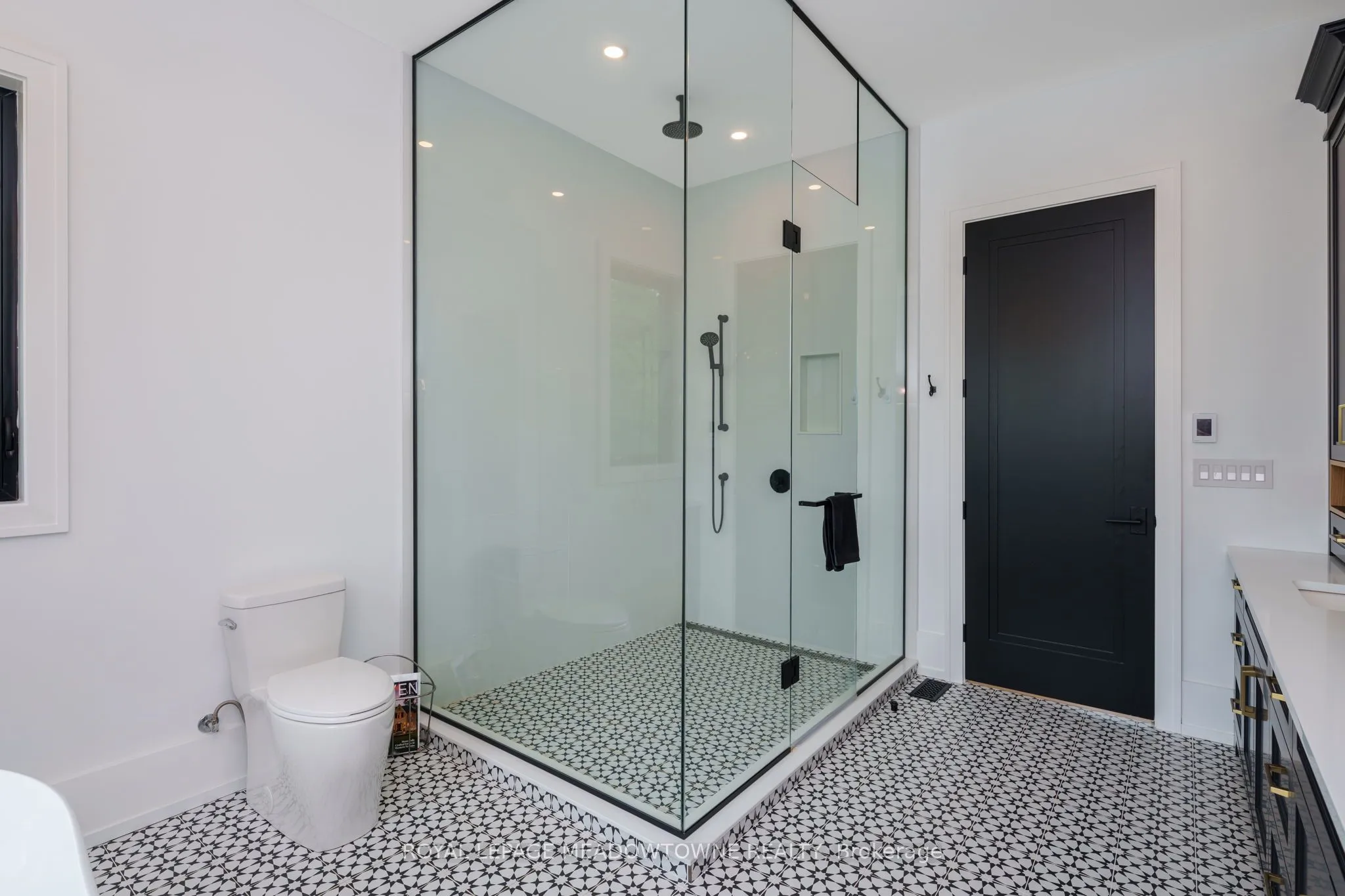 6089 First Line, ON L0N 1N0