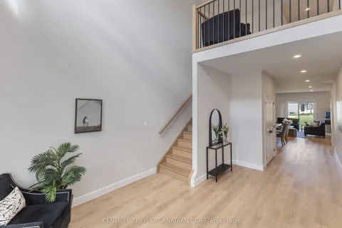 6707 Royal Magnolia Avenue, ON N6P 1H5