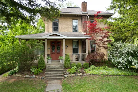 20 Queen Street, ON N0G 2R0