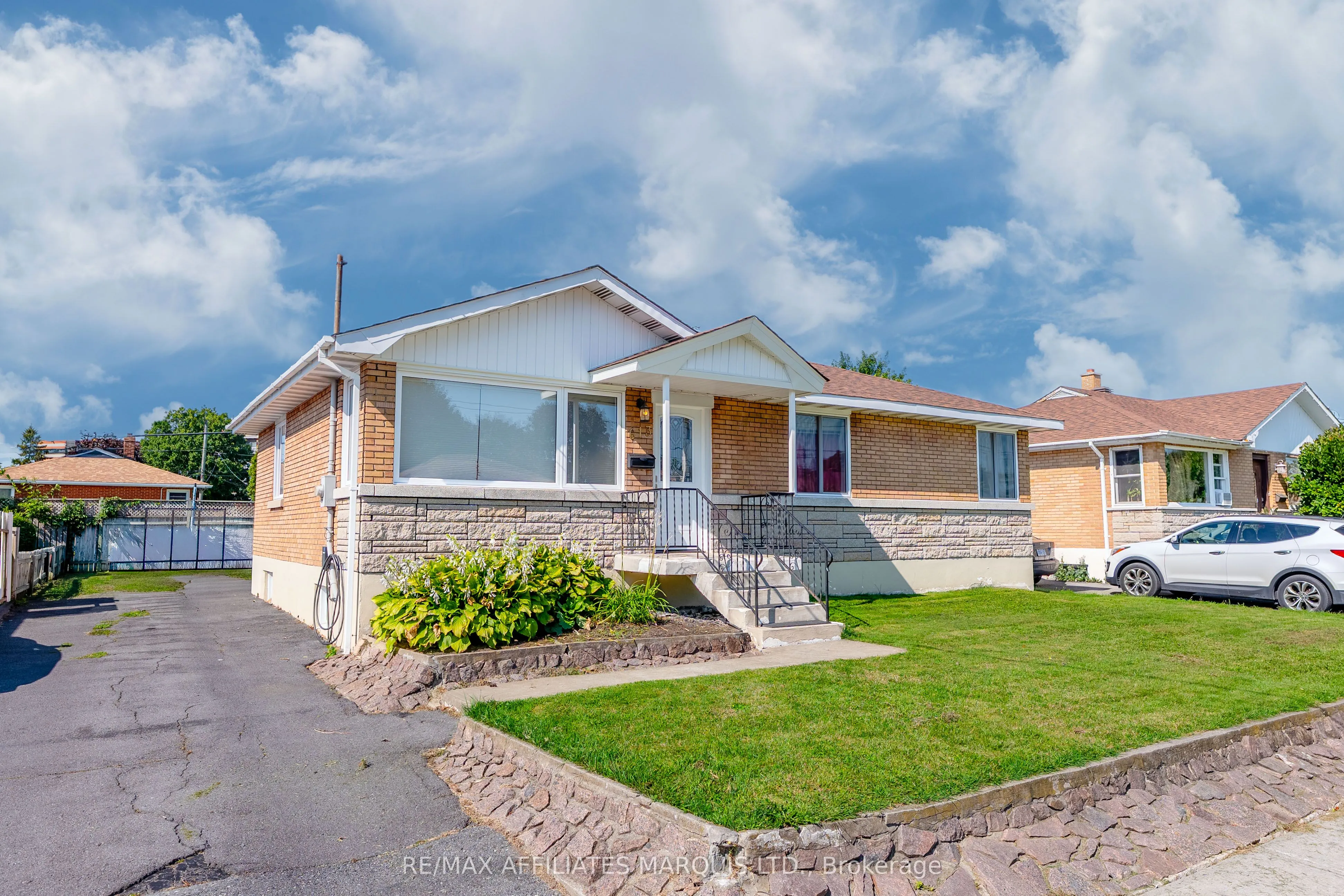 613 Carleton Street, ON K6H 4Y4