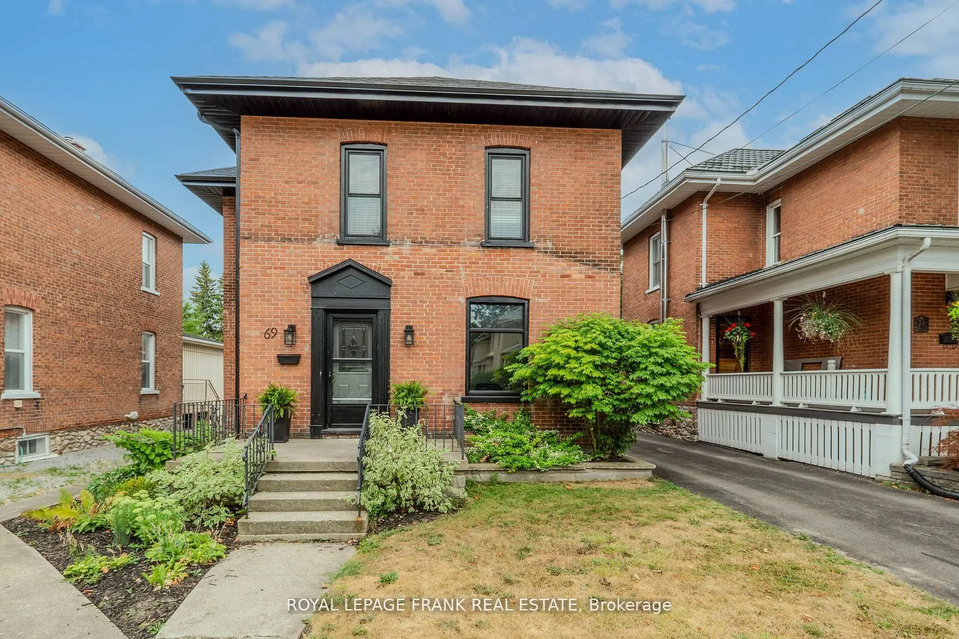 69 Peel Street, ON K9V 3M5