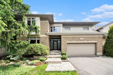 1934 Lenester Avenue, ON K2A 1J9