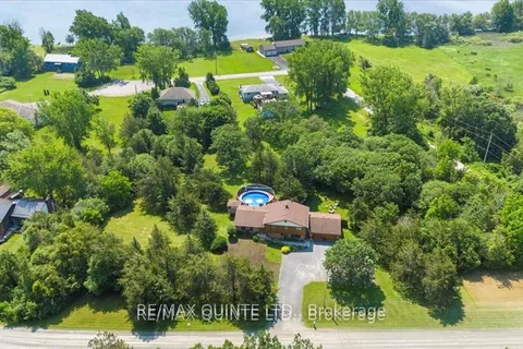 338 Sunrise Drive, ON K8N 4Z7