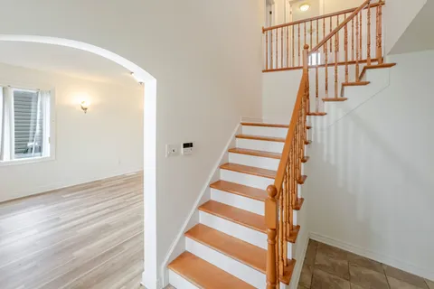 138 COLBECK Drive, ON L3C 7M1