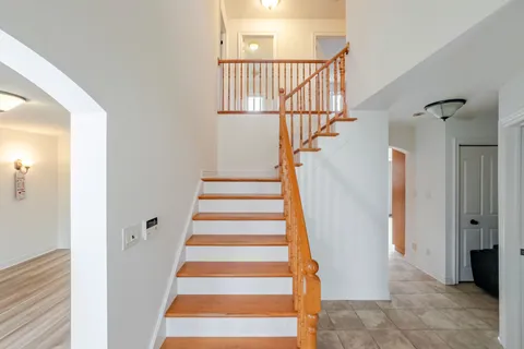 138 COLBECK Drive, ON L3C 7M1