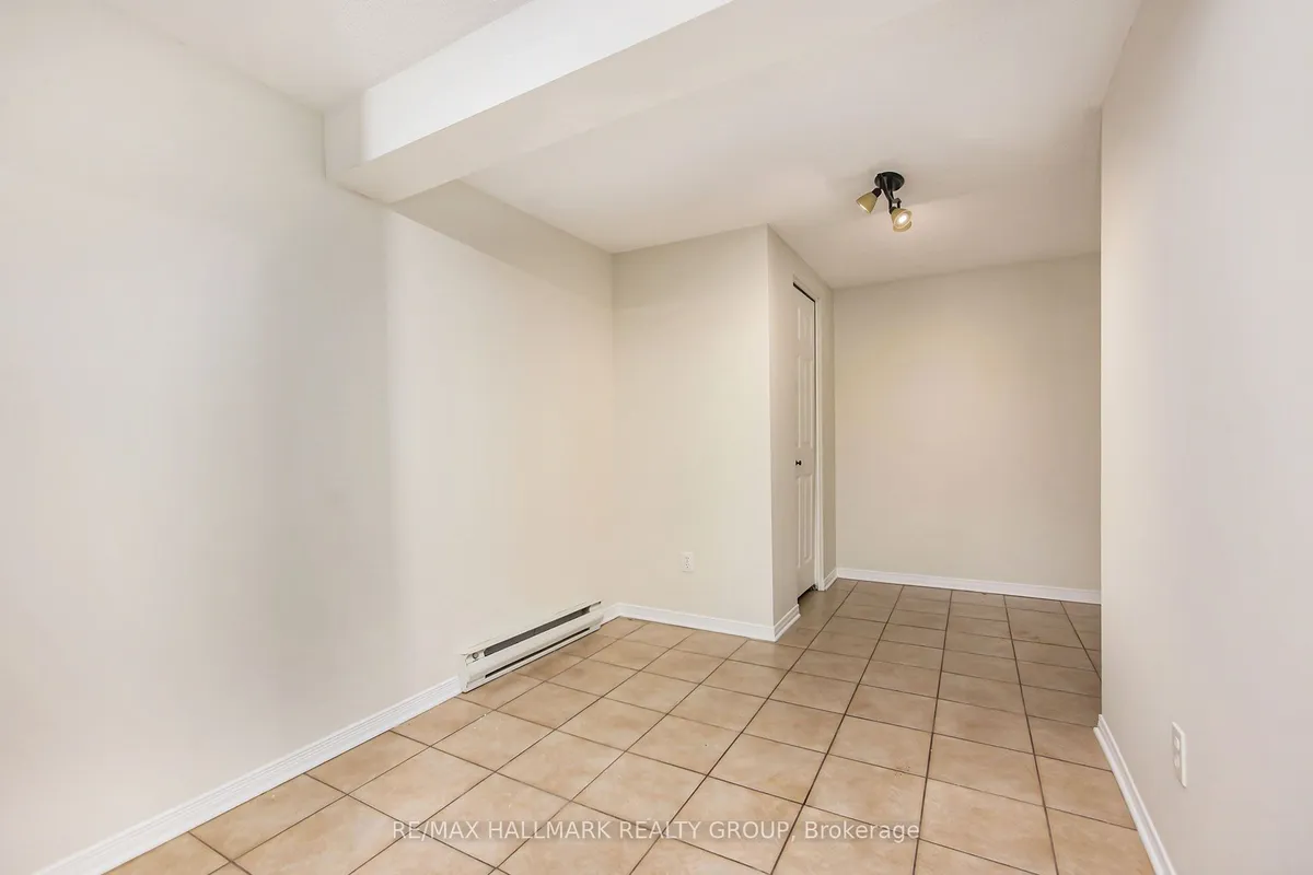 120 Royalton Private, ON K1V 9S3