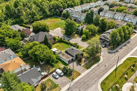 1133 Snow Street, ON K1J 7R5