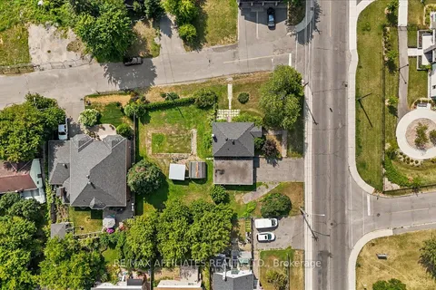 1133 Snow Street, ON K1J 7R5