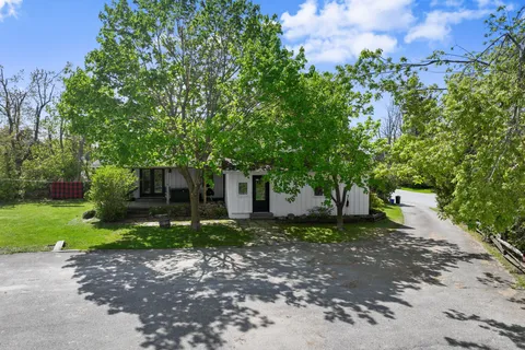 22 Mill Lane, ON L9V 2T9