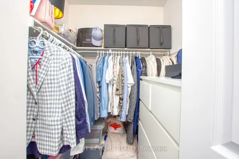 117 Chartwell Circle, ON L9A 0C4