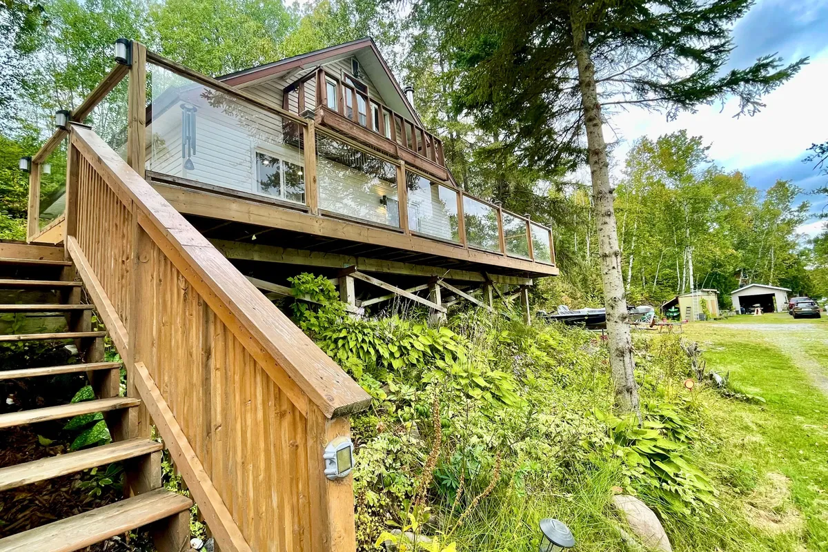 93 A Hood Avenue, ON P0M 1C0