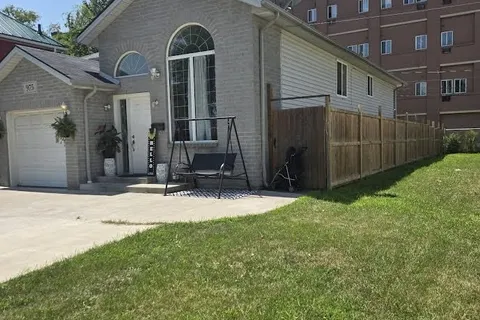 975 Albert Road, ON N8Y 3P1