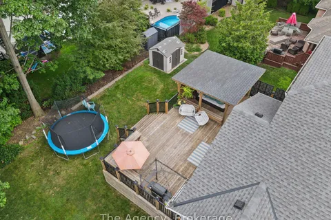 10 Westwood Drive, ON L3K 6B8