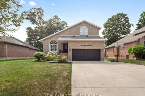 10 Westwood Drive, ON L3K 6B8