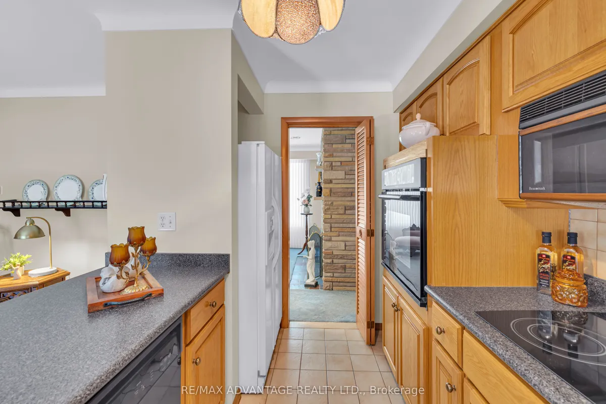 2360 Leonard Road, ON N8W 4L7