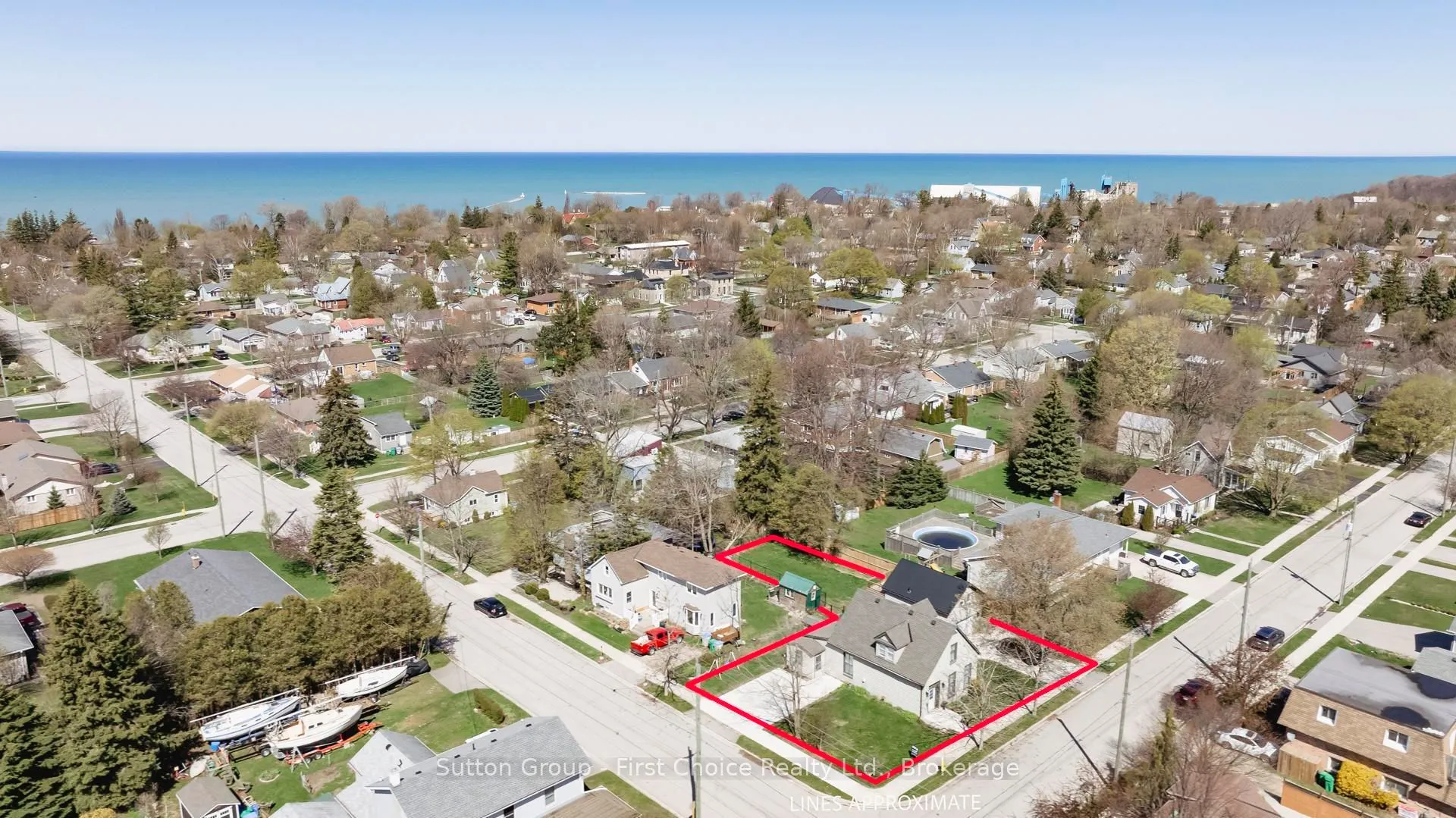 162 Wellington Street, ON N7A 3T4