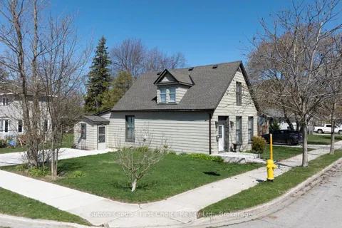 162 Wellington Street, ON N7A 3T4