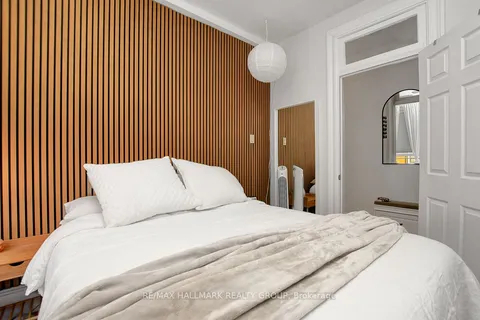 120 Strathcona Avenue, ON K1S 1X6