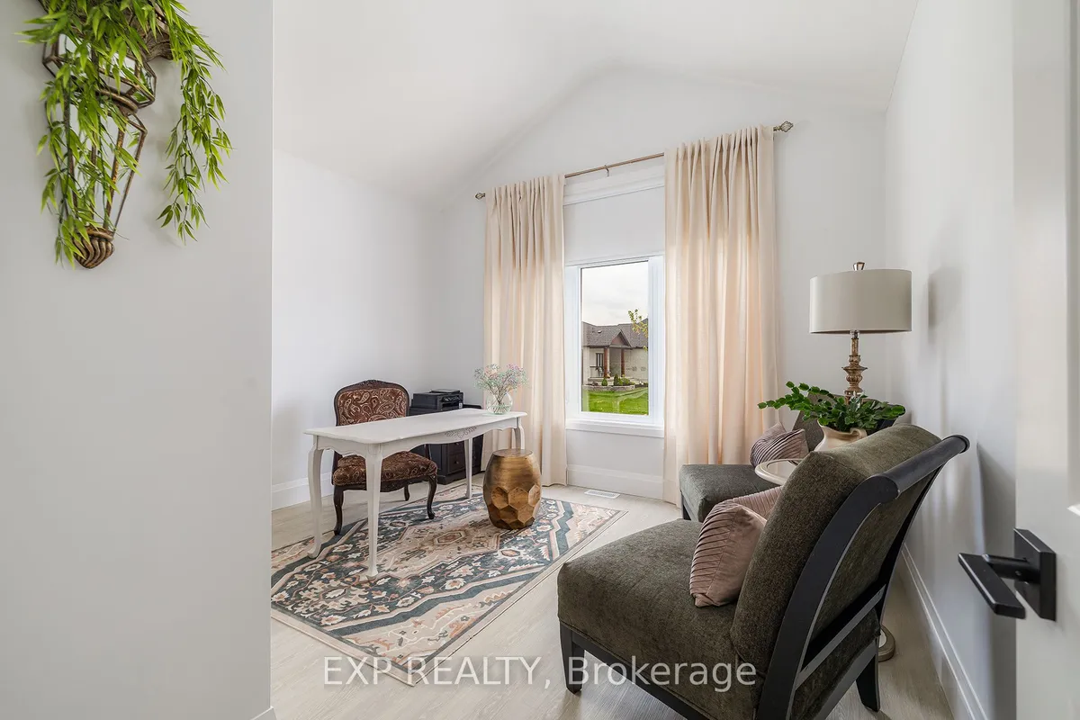 41 Gilmer Crescent, ON N4W 0H3