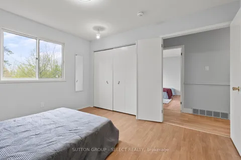 74 Archer Crescent, ON N6E 2A5