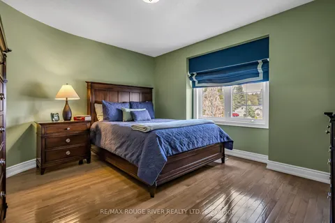 5 LYNDEN Court, ON K9A 4J9