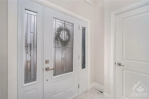 902 Munro Drive, ON K7S 3G8