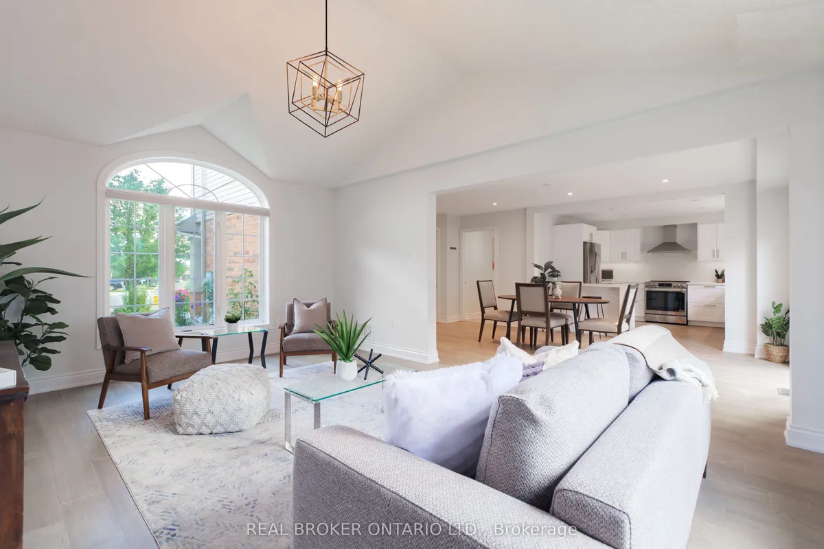 83 Benedict Place, ON L9A 0A4