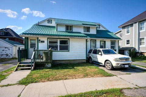 212-214 Garden Street, ON K7G 1J2