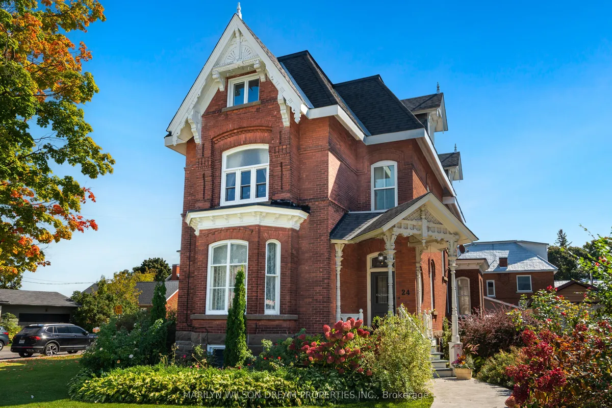 24 Lake Avenue, ON K7C 1L4