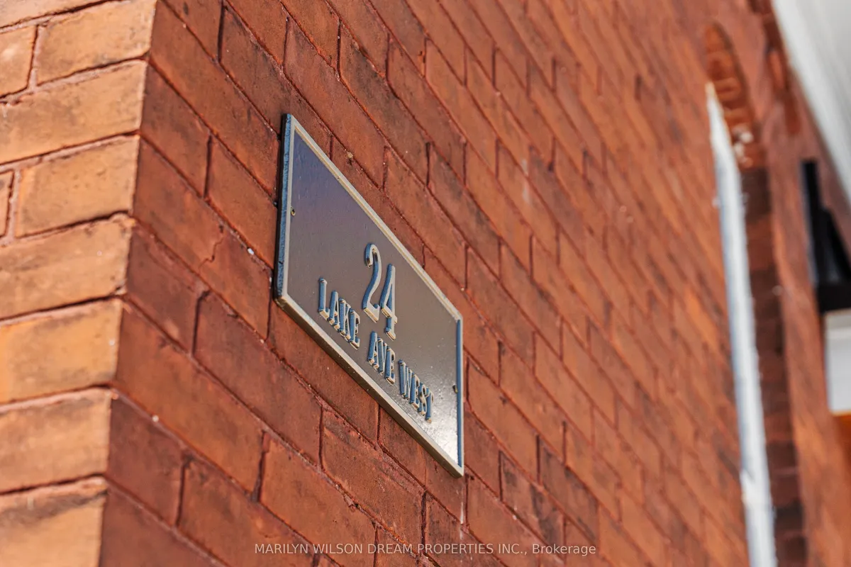 24 Lake Avenue, ON K7C 1L4