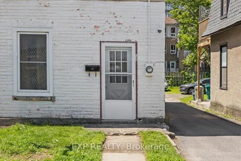 198 Hinchey Avenue, ON K1Y 1L7