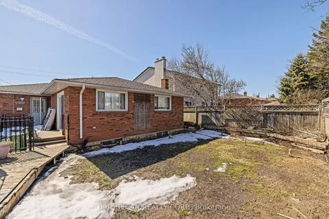 490 Queen Victoria Drive, ON L8W 1G9