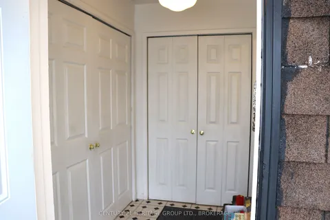 400 King Street, ON K7G 2G9