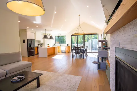 72 OTTAWA Avenue, ON N0H 2L0