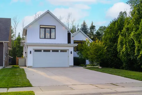 72 OTTAWA Avenue, ON N0H 2L0