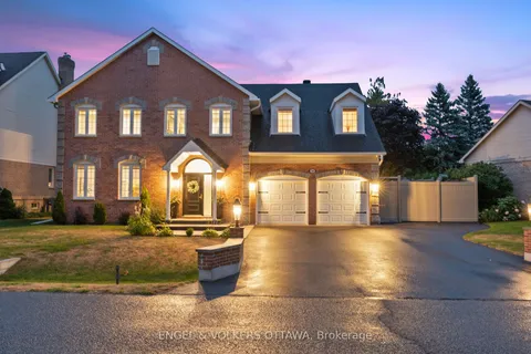 14 Belton Avenue, ON K2S 1G7