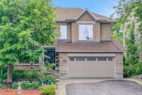 163 Copperwood Street, ON K1C 7S3