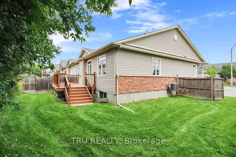 108 VILLAGEVIEW Private, ON K0A 1L0